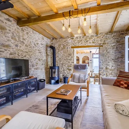 Plum Ridge House
