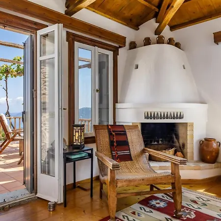 Plum Ridge House Case de vacanță Skopelos