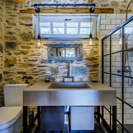 Plum Ridge House Case de vacanță